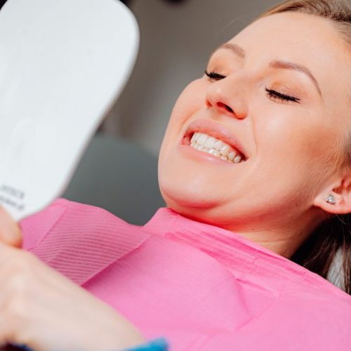 Servicios de estética dental en Rafael González Odontólogos Servicios de estética dental en Rafael González Odontólogos